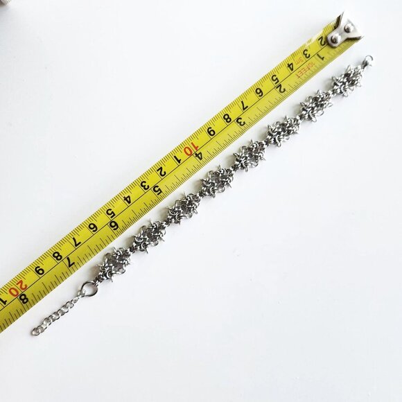 Unique handmade dainty silver bracelet ✦ intricate lace bracelet ✦ - Picture 8 of 12